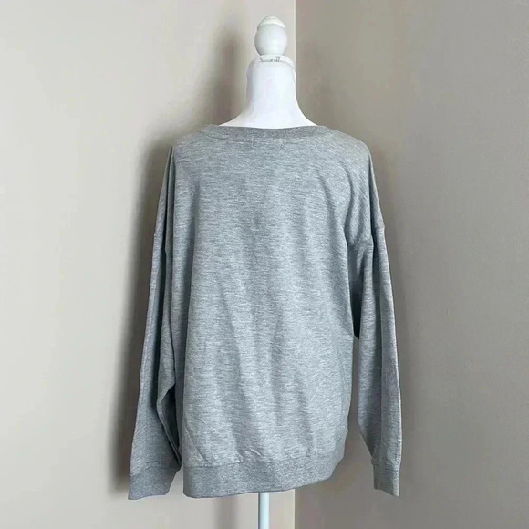 JOLIE & JOY Plus Size Destructed Sweatshirt - Picture 7 of 16